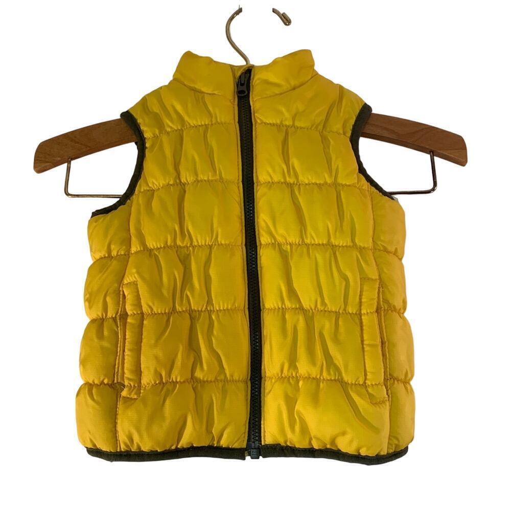 CARTER’S Boy’s Yellow/Lining Green Camo Puffer Vest / Size/ 9 Months